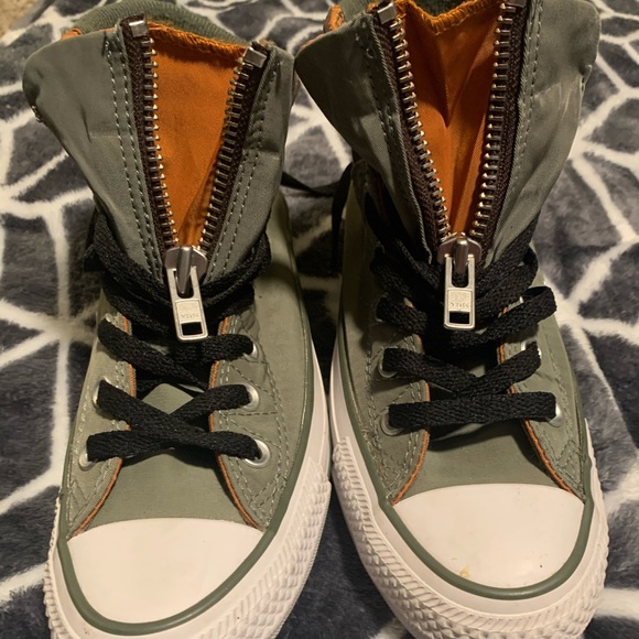 Converse *rare* green and orange high tops - Picture 9 of 9